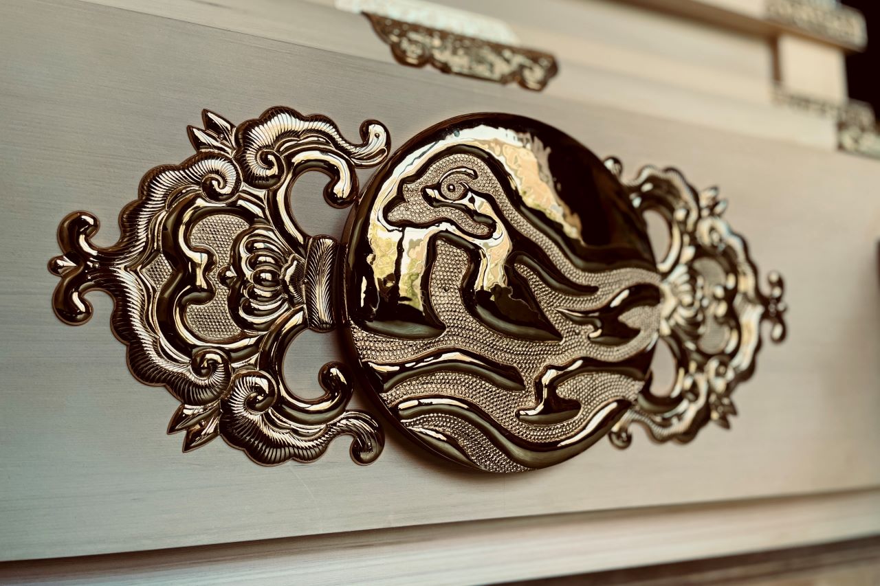 三之宮神輿の善知鳥紋